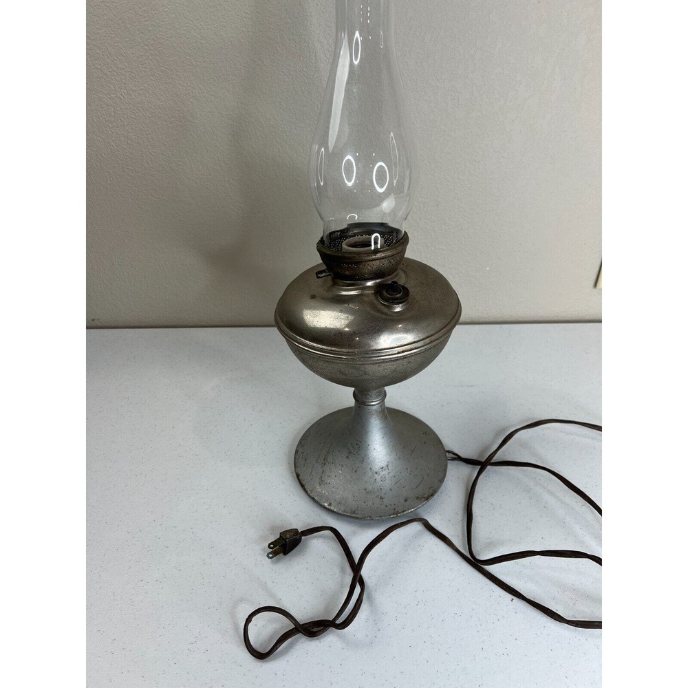 Vintage Antique Home Decorative Corded Kerosene Oil Lamp Lantern for Indoor